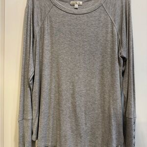 nine britton Light Gray Long-Sleeve Crewneck Top